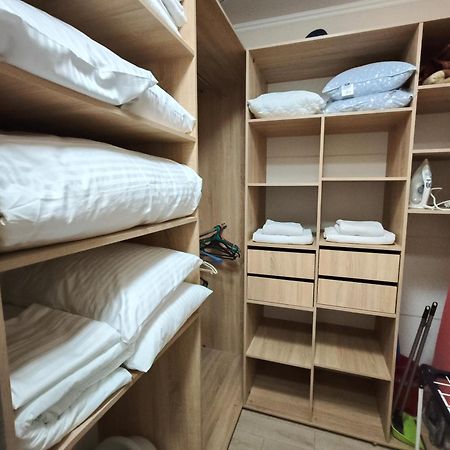 Апартаменты У Моря Magnit Первая Линия Odessa Extérieur photo