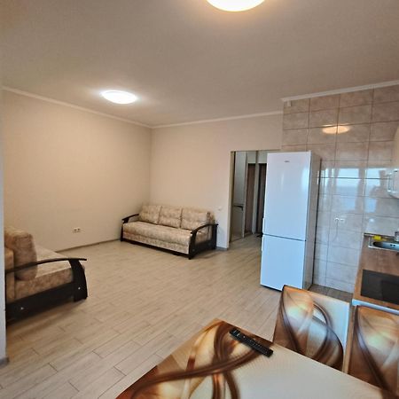 Апартаменты У Моря Magnit Первая Линия Odessa Extérieur photo
