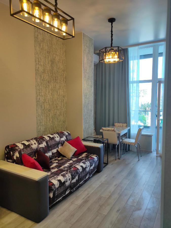 Апартаменты У Моря Magnit Первая Линия Odessa Extérieur photo
