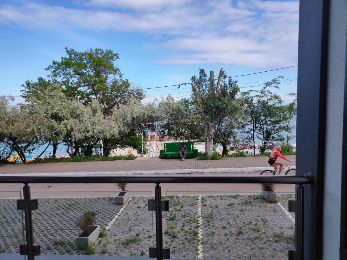 Апартаменты У Моря Magnit Первая Линия Odessa Extérieur photo