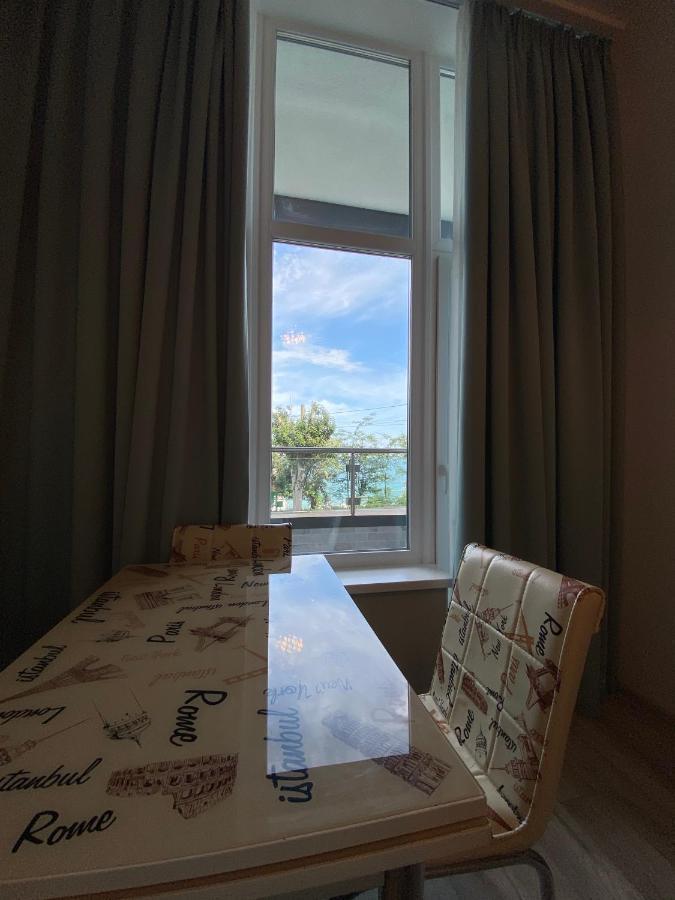 Апартаменты У Моря Magnit Первая Линия Odessa Extérieur photo