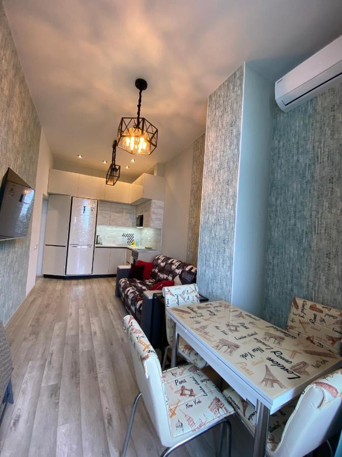 Апартаменты У Моря Magnit Первая Линия Odessa Extérieur photo