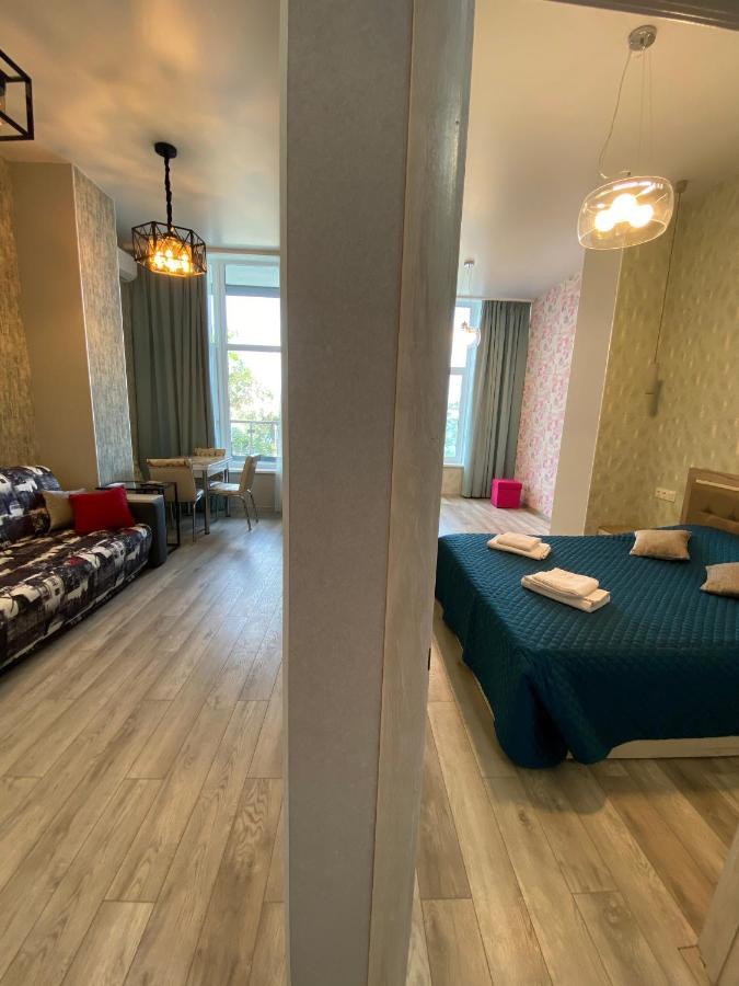 Апартаменты У Моря Magnit Первая Линия Odessa Extérieur photo