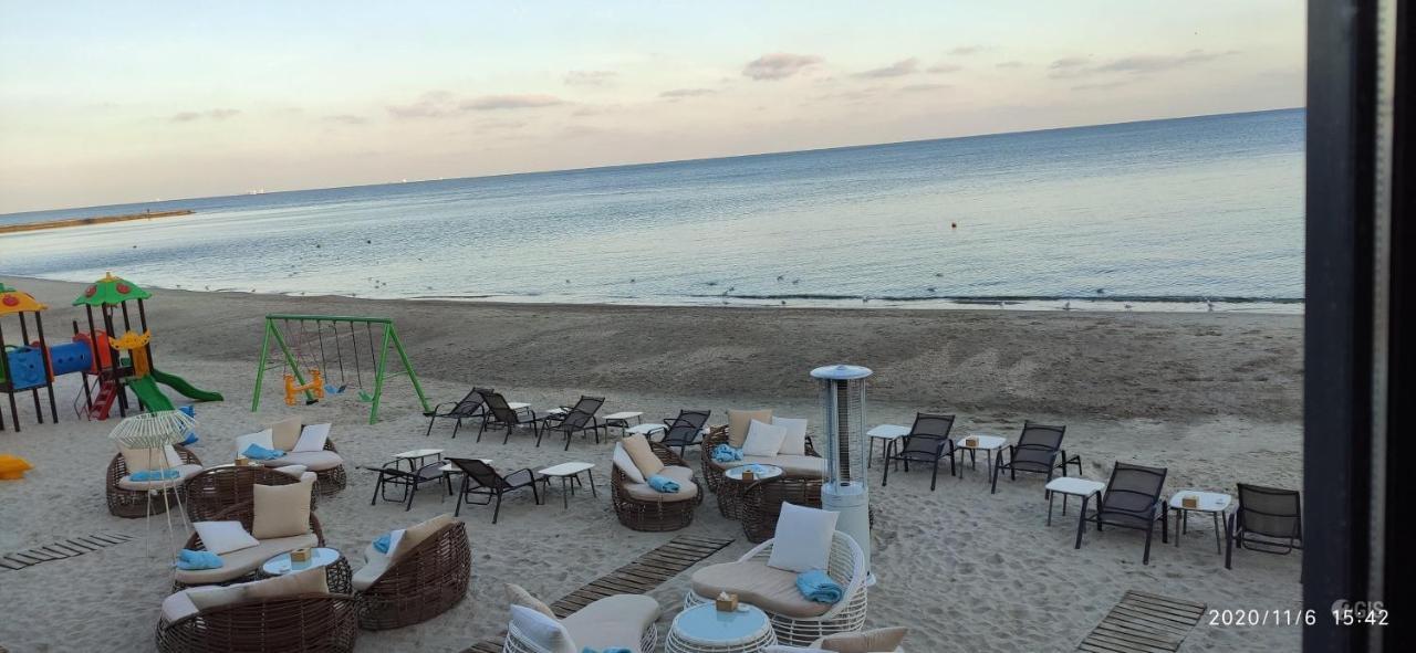 Апартаменты У Моря Magnit Первая Линия Odessa Extérieur photo