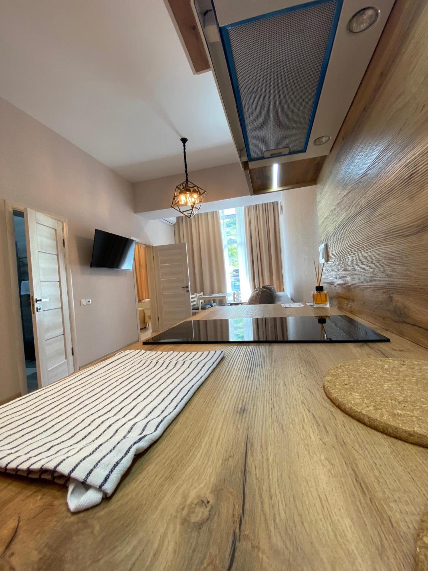 Апартаменты У Моря Magnit Первая Линия Odessa Extérieur photo